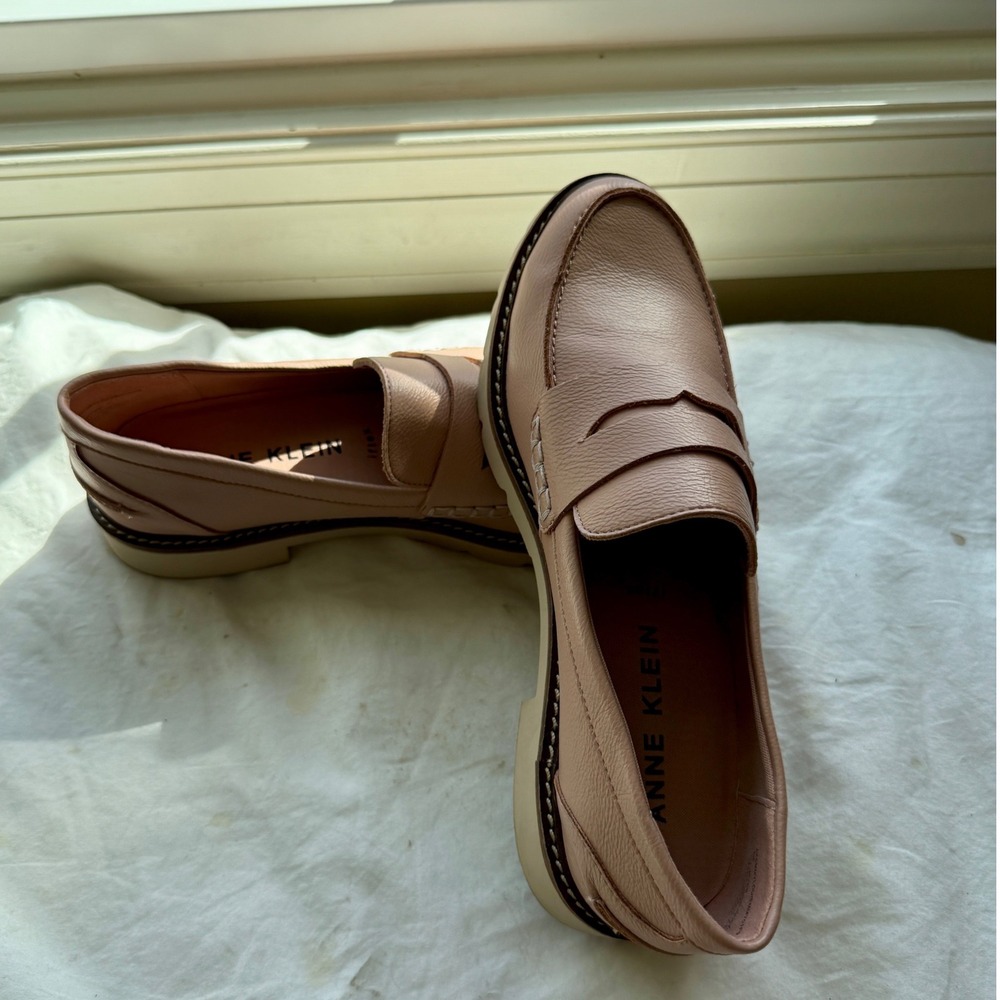 Anne Klein Emmylou Loafers Blush Size 8 Like New - Picture 10 of 16